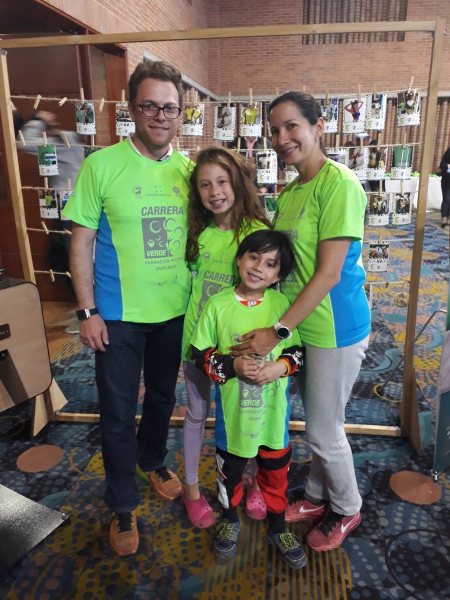 Preparados en familia para participar en #CarreraVerdeColombia, por un mejor planeta