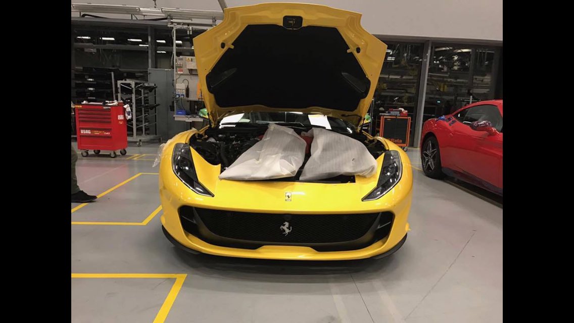 Dazza_Bermuda's tweet photo. Some interesting first factory pictures of the #Ferrari #812Superfast #Autocar #TopGear #AutoExpress #F12M https://t.co/Wp9z6OGDjV