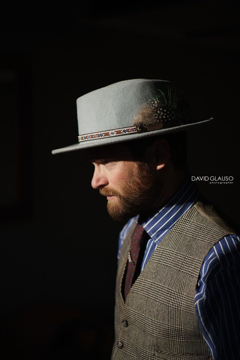montecristiuk's tweet photo. With the right #hat everyone will remember you! ๐ฉ https://t.co/TFbNZxhMIc #hats #qualityhat #hatshop #londondesigner #millinery #luxurystyle https://t.co/Femh4OWbLJ