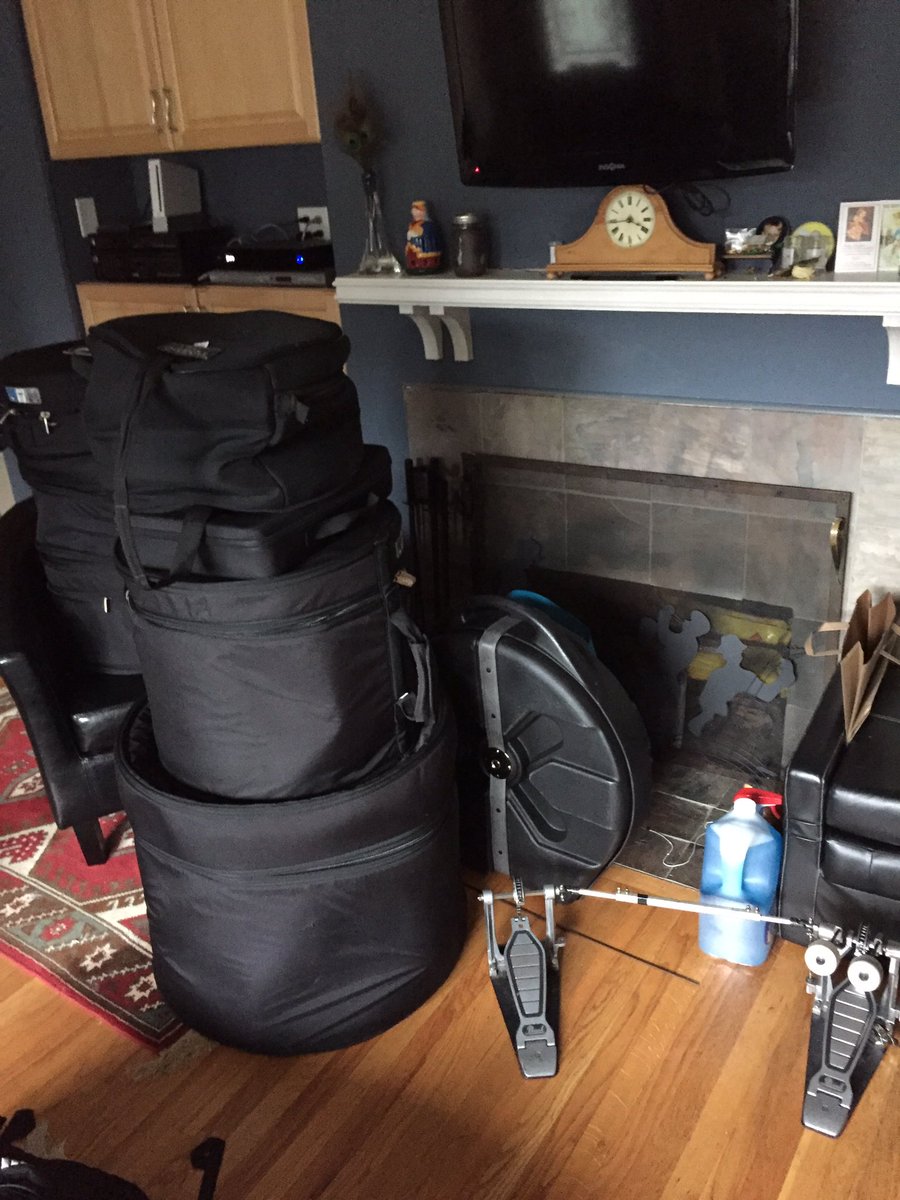 filament_wire's tweet photo. Drums are ready for tonight! 7 PM at the Ballard Elks Lodge, and we go on at 9!!!!! #liveandloud #filament #battleofthebands #seattle #limes https://t.co/zY2iqCQqsV