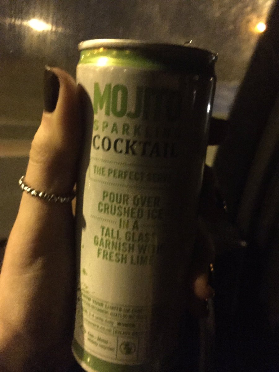 OliDe123's tweet photo. Would NOT recommend #drinkingmouthwash https://t.co/NrJkT1zjTf