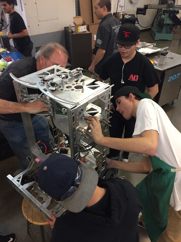 Quest4edu's tweet photo. #Pltwpride @PLTWorg @PLTWCoach 2 and a wake up! FULL STEAM AHEAD https://t.co/xzDr0XU8Ev