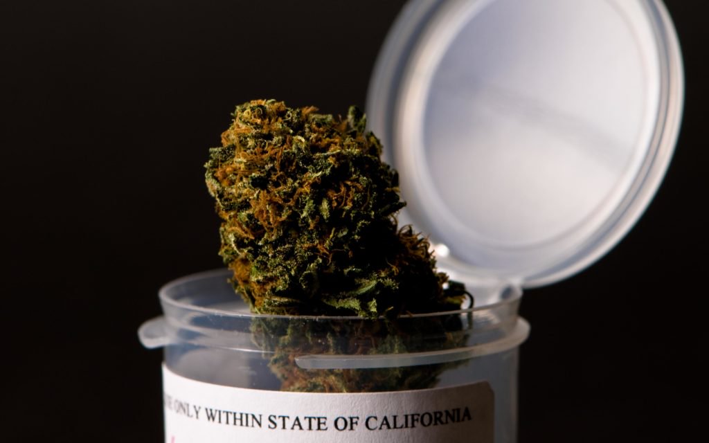 HIGH_TIMES_Mag's tweet image. California Woman Denied Essential Heart Transplant Because She Uses MMJ.
bit.ly/2m4VboJ