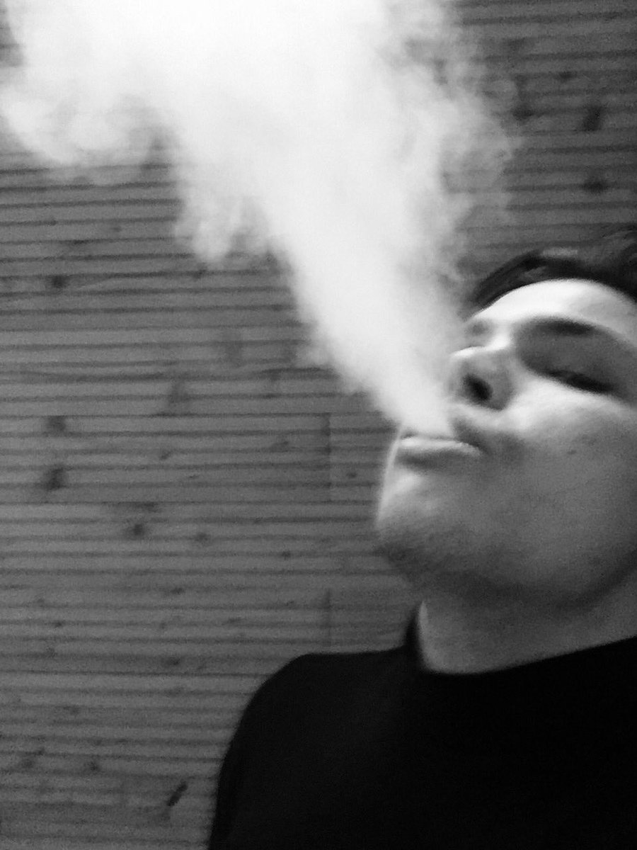 AbitiMauro's tweet photo. #svapotime #vipers #easylife #malifestyle https://t.co/wEx6pLBSyc