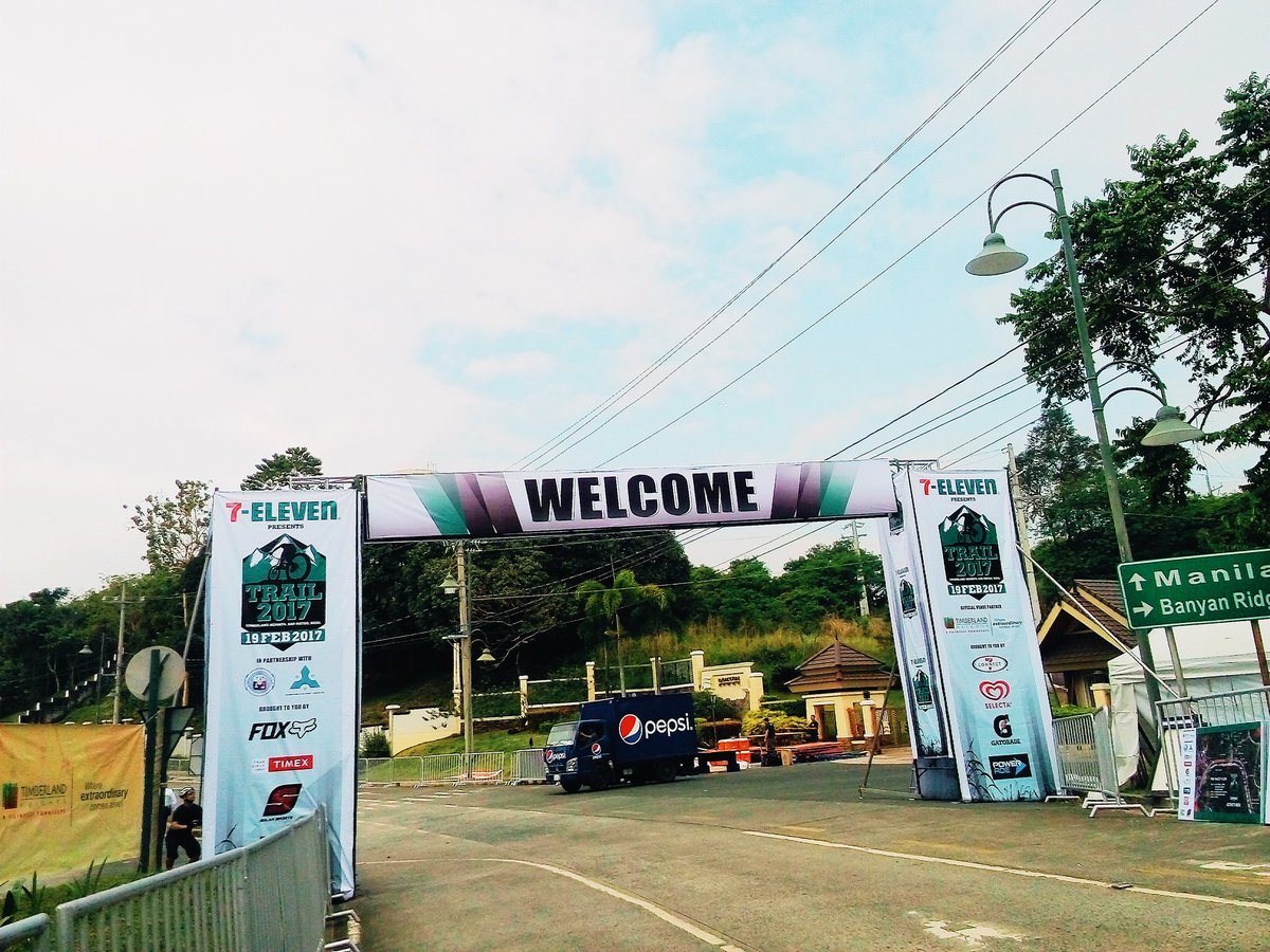ekotekgadgets's tweet photo. It's a beautiful morning for a good bike run 🏁 See you all at Timberland Heights, San Mateo, Rizal for @711ph's #Trail2017! 💪 #ReadySetGO https://t.co/4QaBVbEzqz