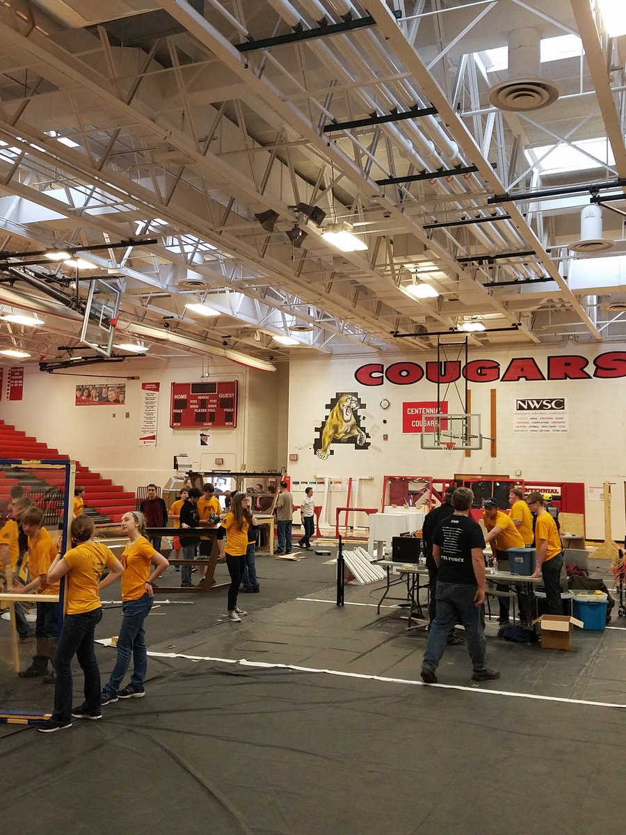 team_2472's tweet photo. Huge thanks to the participants in week 0. Glad to see it was another big success! Thanks for the amazing field and parent help @Team2052 https://t.co/5UoWX1CtjP