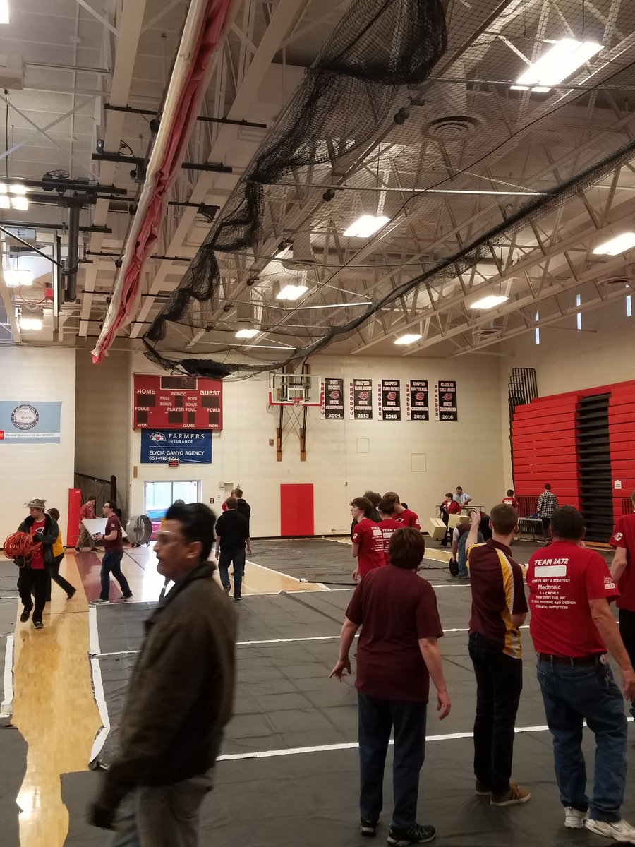 team_2472's tweet photo. Huge thanks to the participants in week 0. Glad to see it was another big success! Thanks for the amazing field and parent help @Team2052 https://t.co/XwGDrlO6X4