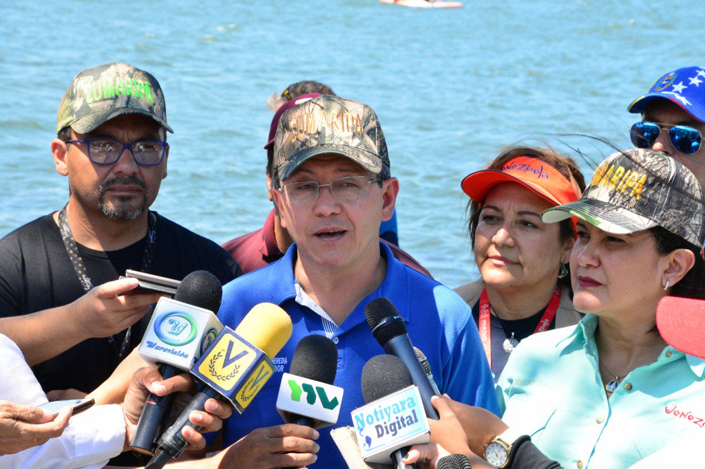 GobiernoYaracuy's tweet photo. Yaracuy escenario de la I Valida Nacional de Windsurf 2017 | @minturvenezuela y @GobiernoYaracuy  evalúan reimpulso del turismo en el estado https://t.co/S2ULCNkKgT