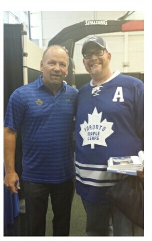 77kingofthereds's tweet photo. @MapleLeafs Congrats To @wendelclark17 On Your Legends Row Honour! Glad To Have Me You At #TMLFanFest #TMLtalk #StandWitness https://t.co/fOTQKaArVK