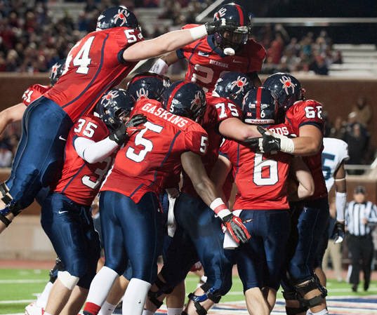 HarrisonCook24's tweet photo. Proud to say that I will be continuing my academic and football career at the University of Richmond! #OneRichmond https://t.co/th3M3fNb4B