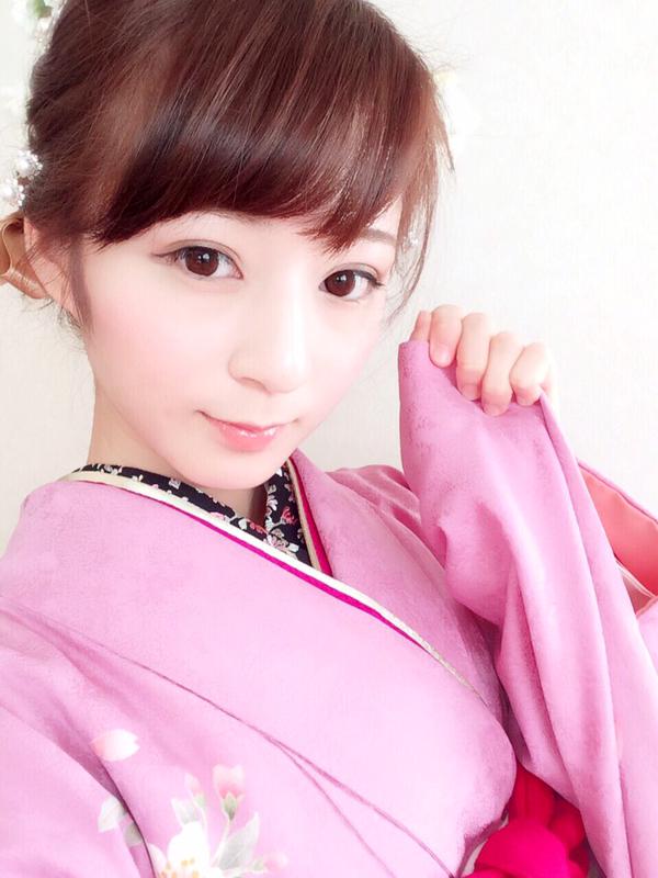 ワードルフ Sur Twitter 月乃 雫 本名 杉野静香 のひな祭りパーティーのチケット販売中 日時 2 26 日 17時 場所 C A P原宿 原宿alta3階 ピアノ生演奏有 音大ピアノ専攻に在籍し連弾コンテストの本選に出場 衣装は着物 写真は成人式の時 T Co