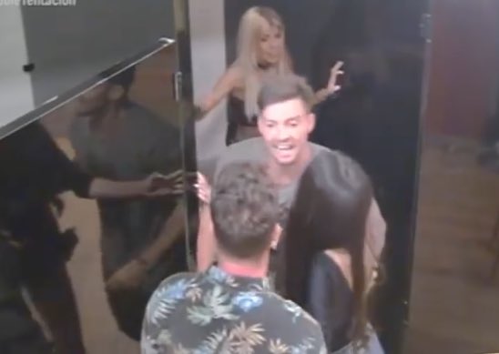 LoquitaFf's tweet photo. @270277 Esto es Luis, tiene q Oriana acorralada en un baño llorando y el agresivo contra ella y Bruno, ASCO DE HOMBRES ASÍ https://t.co/U9bU6XE8Hw