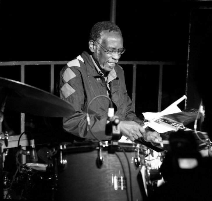 Sol_Fredo's tweet photo. RIP Clyde 🔥🥁 #hiphop #funkydrums #sampledforever https://t.co/gLteHaf35e