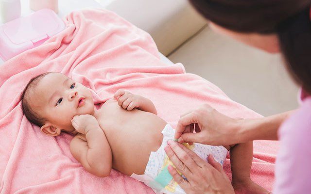 Memijat Bayi Jangan Dilempar-Lempar, Ikuti Saran Dokter bit.ly/2lvaABr