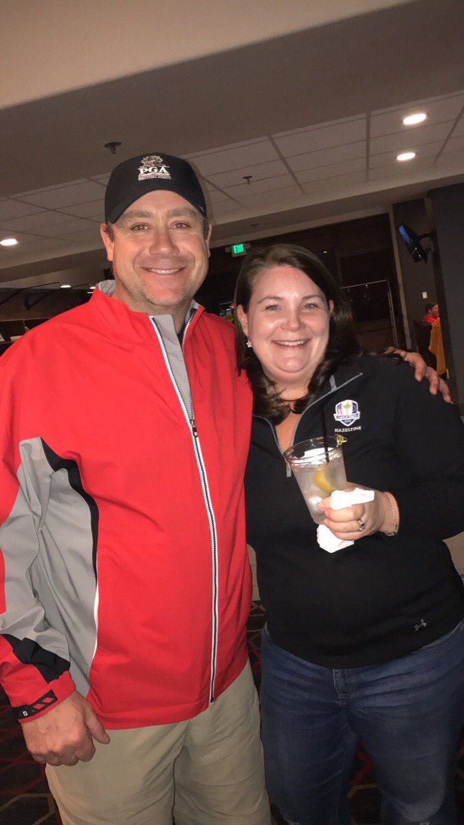 eaganwaveu17's tweet photo. The litest team parents🔥🔥🔥😩 https://t.co/v6DIF2nmh4