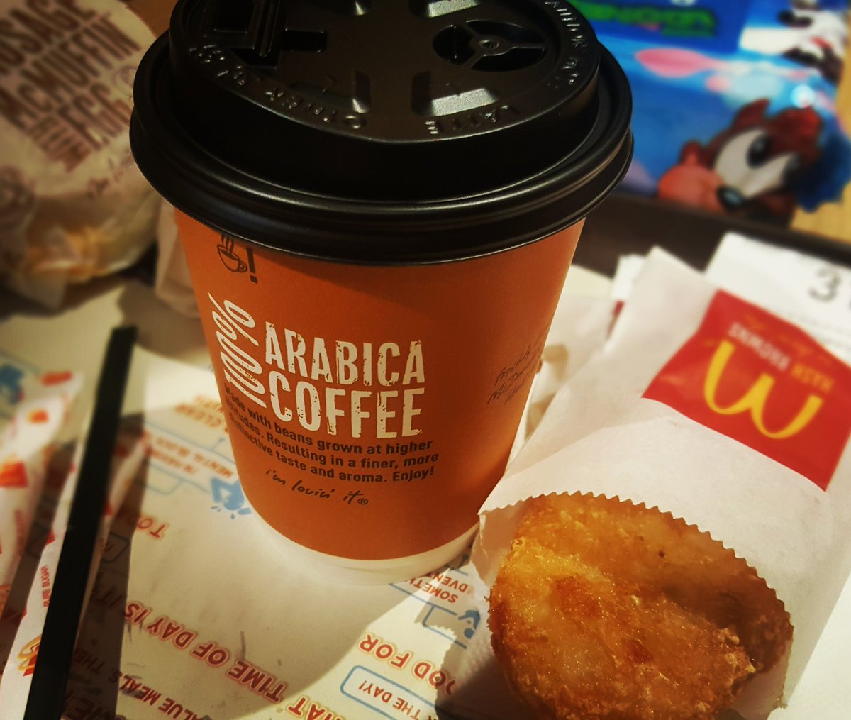 andrewtwx's tweet photo. Macdonald's breakfast time again

#smartphonephotography #note5 #macdonalds #sausageeggmuffin #breakfast #rivervaleplaza #food #comfortfood https://t.co/tko1Oez4Wf