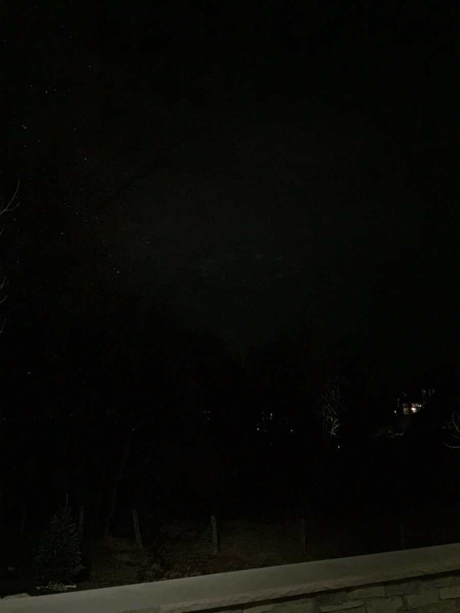 RonaldLaudner's tweet photo. What's in the sky?!?! @kare11wx @WCCO https://t.co/XAijChxiVi