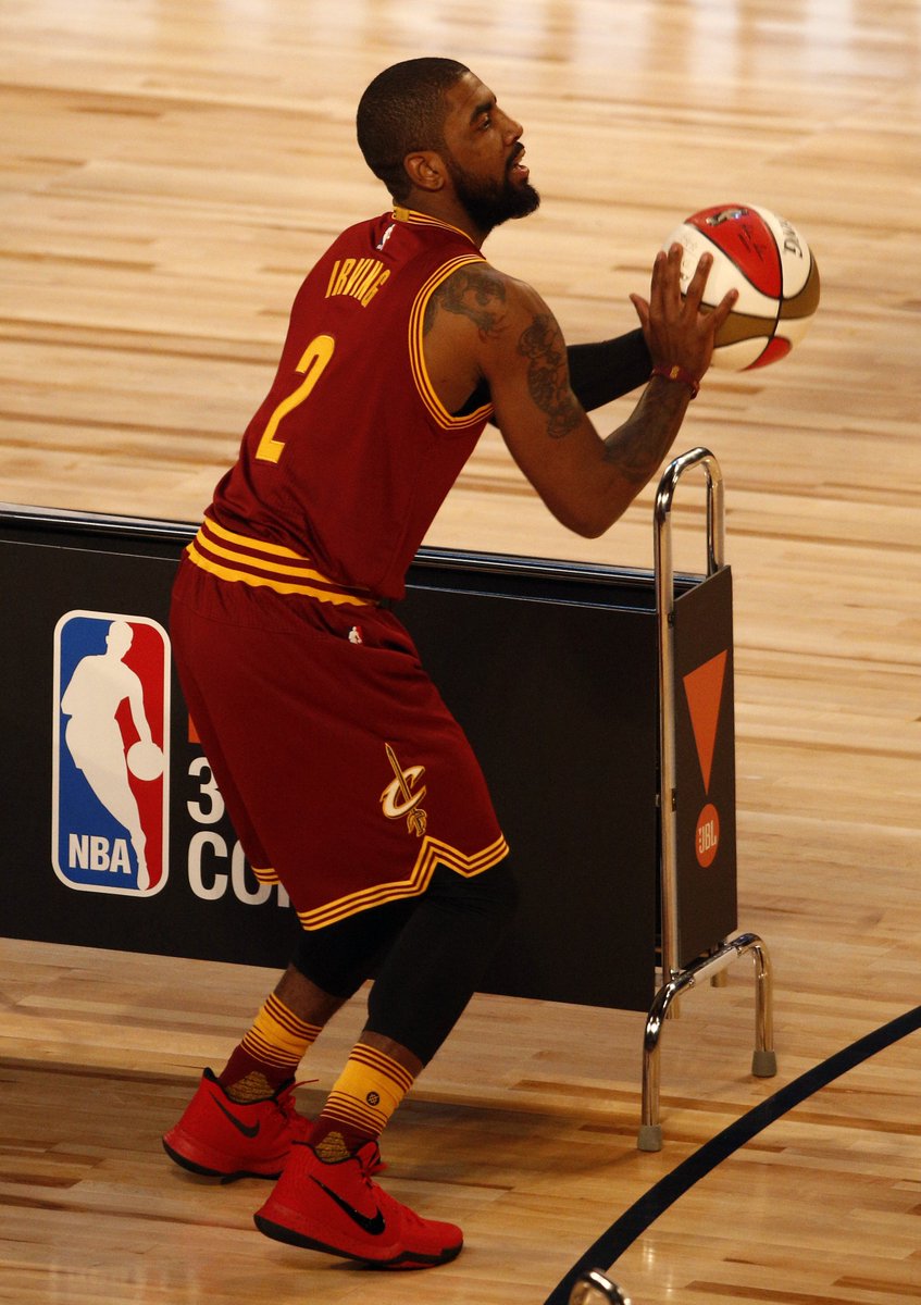 kyrie wearing kyrie 3