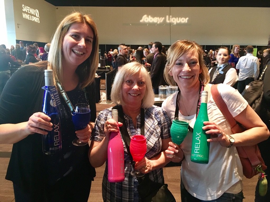 dhs_wine's tweet image. Our great fans of @relaxwines @Winefest #riesling #pink #coolred #pinotgrigio #Yeg
#funtimes