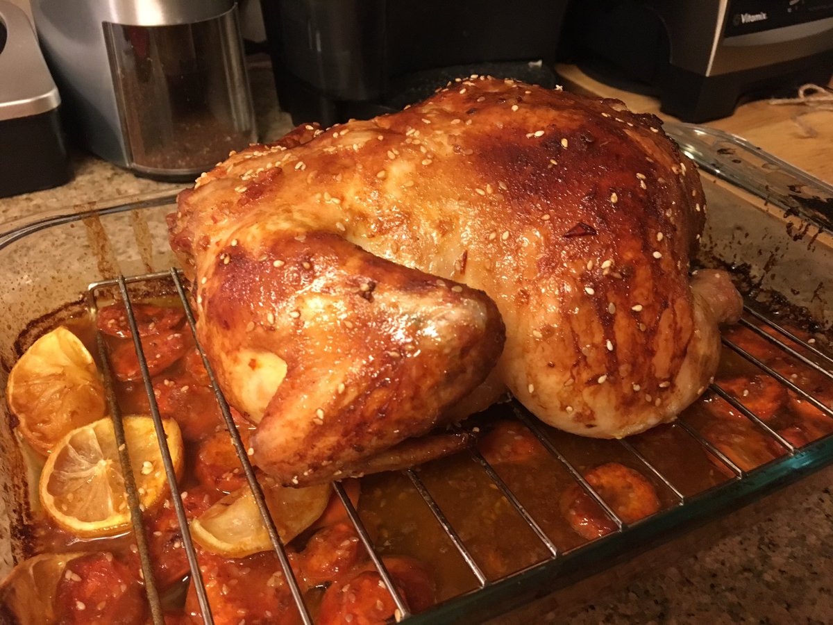 DJJasonEdward's tweet photo. We got that ginger sesame organic chicken! Getting fueled up for #CakeNBacon tonight! #FoodPorn #Chicken #DJlife https://t.co/uyqsqXsdKe