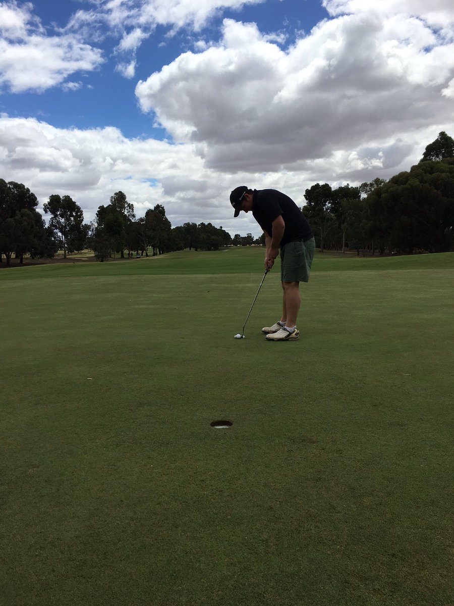 oldmategolf's tweet photo. Old Mate Golfs No1 ranked player Jake Gascoyne putting. https://t.co/8NpPholX3F