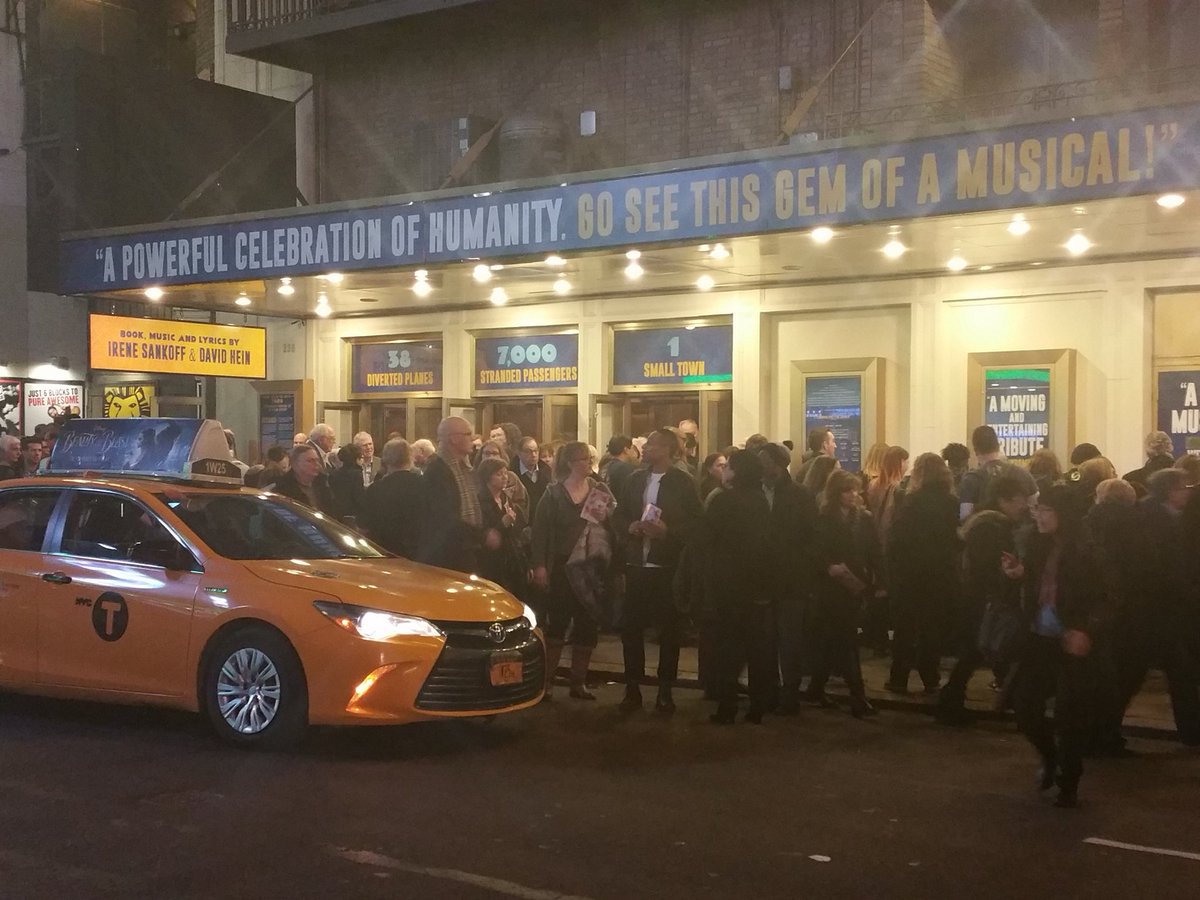 TDSCouch's tweet photo. Show just letting out...
Indescribable...
#ComeFromAway https://t.co/bNO0Kpb7XZ