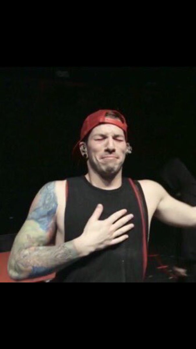 TwdBlurryface's tweet photo. Hoy vamos a ver The walking dead, y yo tipo : https://t.co/7gusRwSMJp
