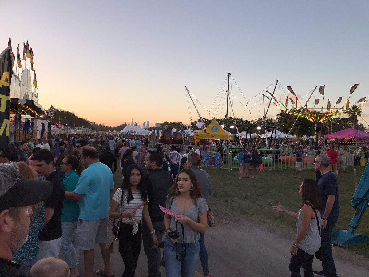 KMyles1768's tweet photo. 18th annual garlic fest!! Thank you @tgonzalezsprint https://t.co/FCsrZIwlre