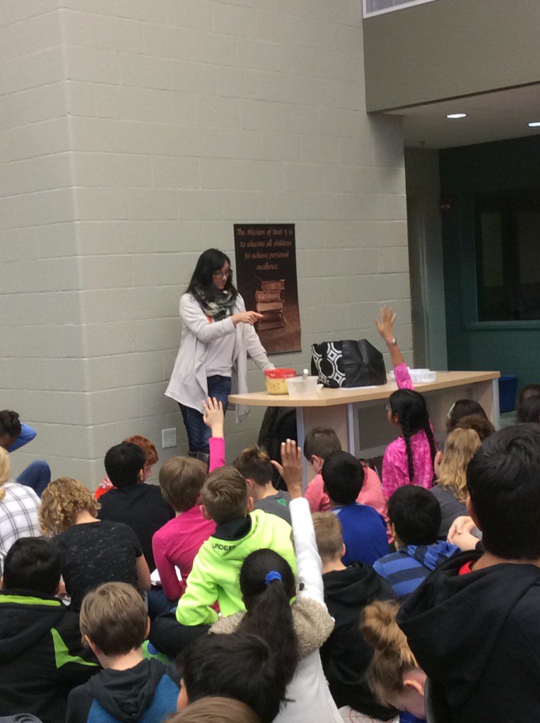 Introducing engineering and design concepts with a Cupcake Wars project, thanks to <a href="/Sugarmamacakes/">Sugar Mama Bakery</a>