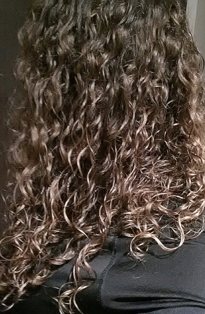 double_a7586's tweet photo. #curlenvy but wait, it's mine! #CurlyHairDontCare https://t.co/hDowZ8CTXK