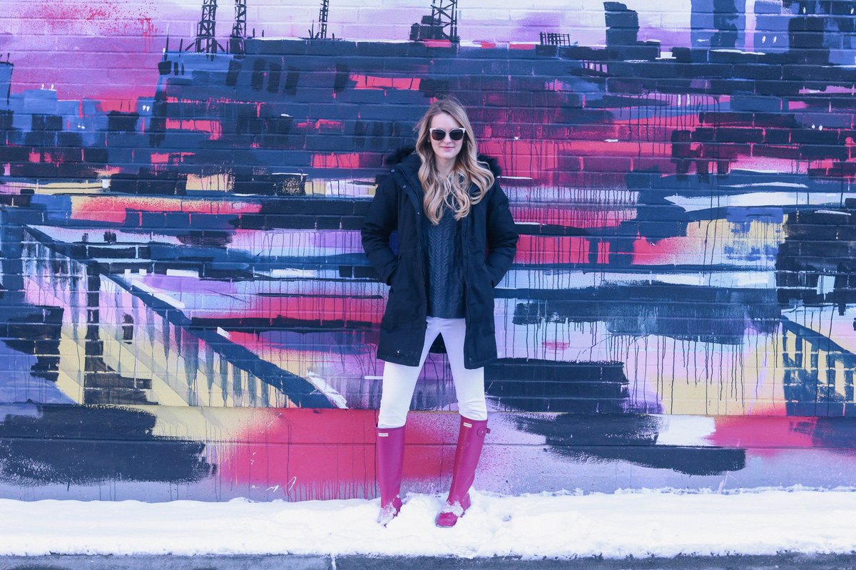 thelilacpress's tweet photo. Finding color in unexpected places...even during a Boston winter! https://t.co/UuweAvSIg5 #bostonWeather #bostondotcom #bosblogger https://t.co/GnLHSnFhRj