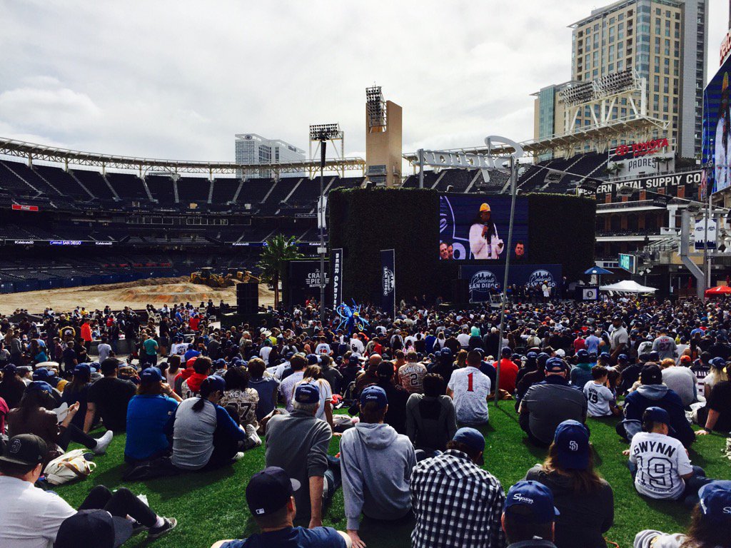 kgharlow's tweet photo. #celebratesandiego https://t.co/mjb3k3R9Zr