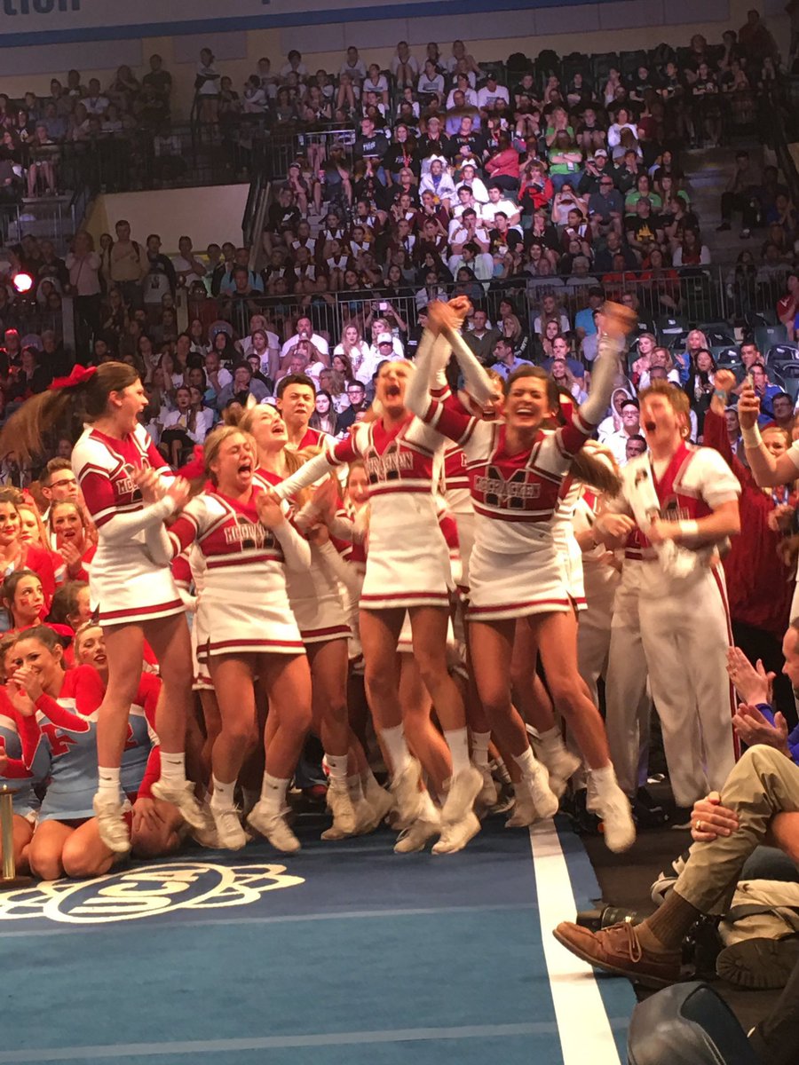 High School Cheer tweet media