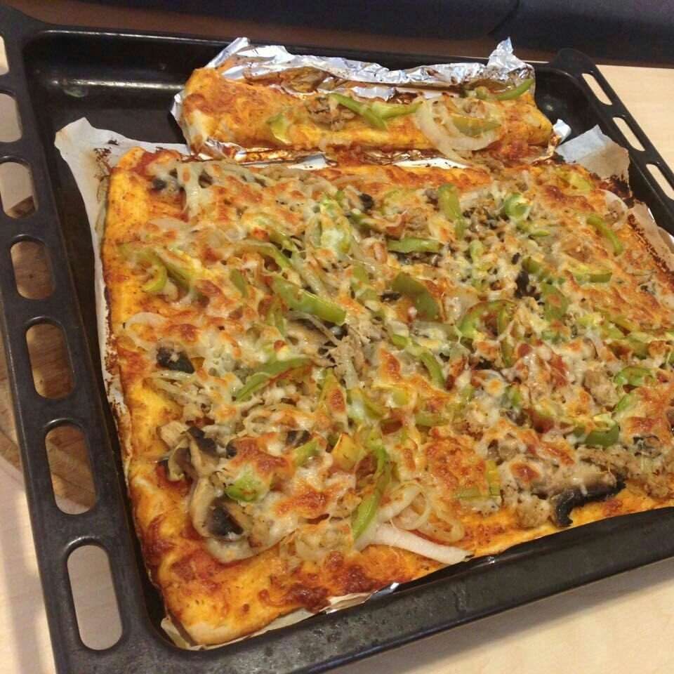AndyGuanabc's tweet photo. Pizza https://t.co/AcznwaKtS5