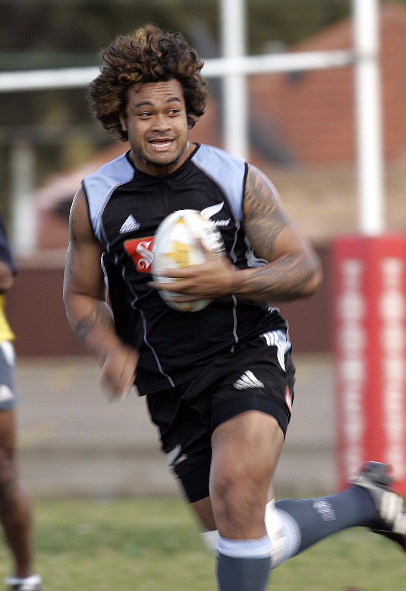 The thoughts of everyone are with the family of Sione Lauaki. Sione played 17 Tests from 2005-2008. AB#1055. Gone too soon. RIP, Wax.