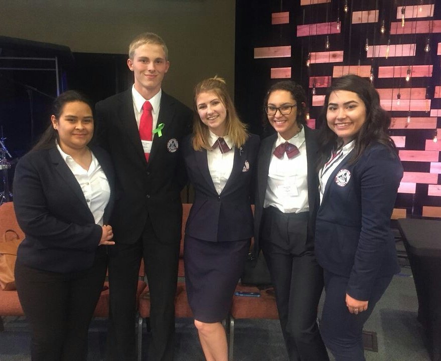 hosaarea6's tweet photo. The 2017 Area 6 Spring Leadership Conference was a success! Say hello to your 2017-2018 Executive Council! #viewsfromarea6 #myHosaVoice https://t.co/czQsrz7Lfr