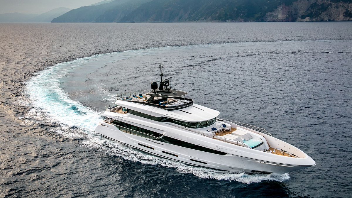boatint's tweet photo. Step inside Namaste by Overmarine with our latest yacht report and discover her @AMyachtdesign  interiors: https://t.co/UJhNKnMOL5 https://t.co/FJz5YB7wLh