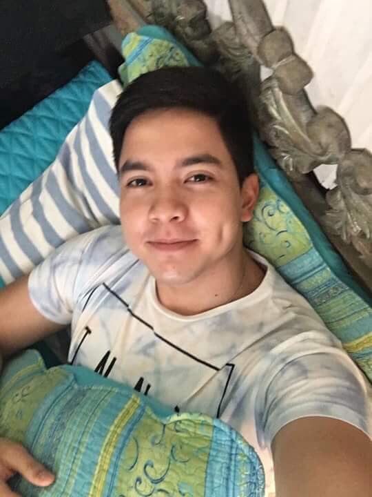 ALDENUnitedLag's tweet photo. Good morning handsome @aldenrichards02 . Uy miss n kita tlga promise see u soon #ALDUBxDTBYSinJie #DTBY16DaysToGo https://t.co/ucyu2J2MLm