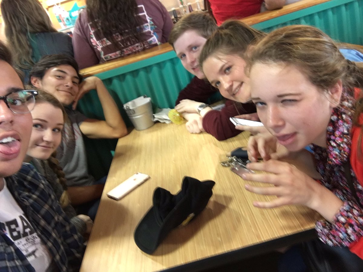 prep_tamu's tweet photo. had to get snow-cones because prep is  too hot https://t.co/kmHYVpWc2U