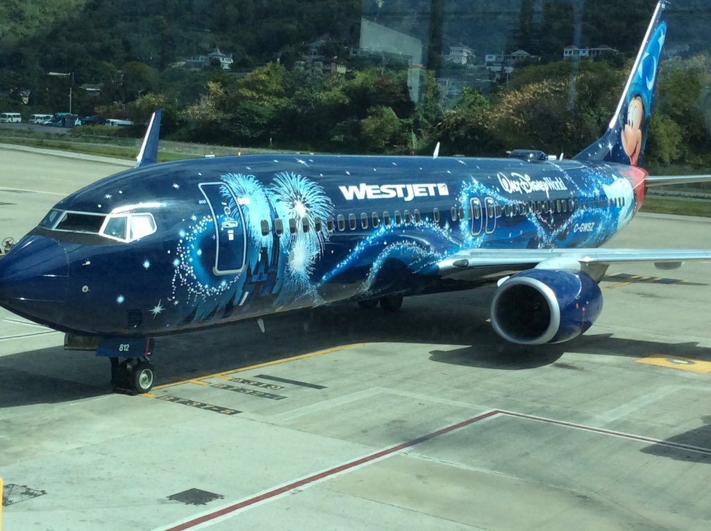 CreativeMamaOAD's tweet photo. @WestJet  The kids are stoked to get on board in Montego Bay now they saw our #magicplane https://t.co/2Fre8ZoBqO