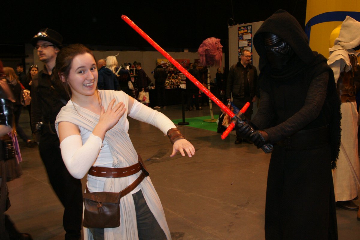 rob30303's tweet photo. MCM Comic Con Telford pics #mcmMID17 @MCMComicCon https://t.co/fzuuKTj62r