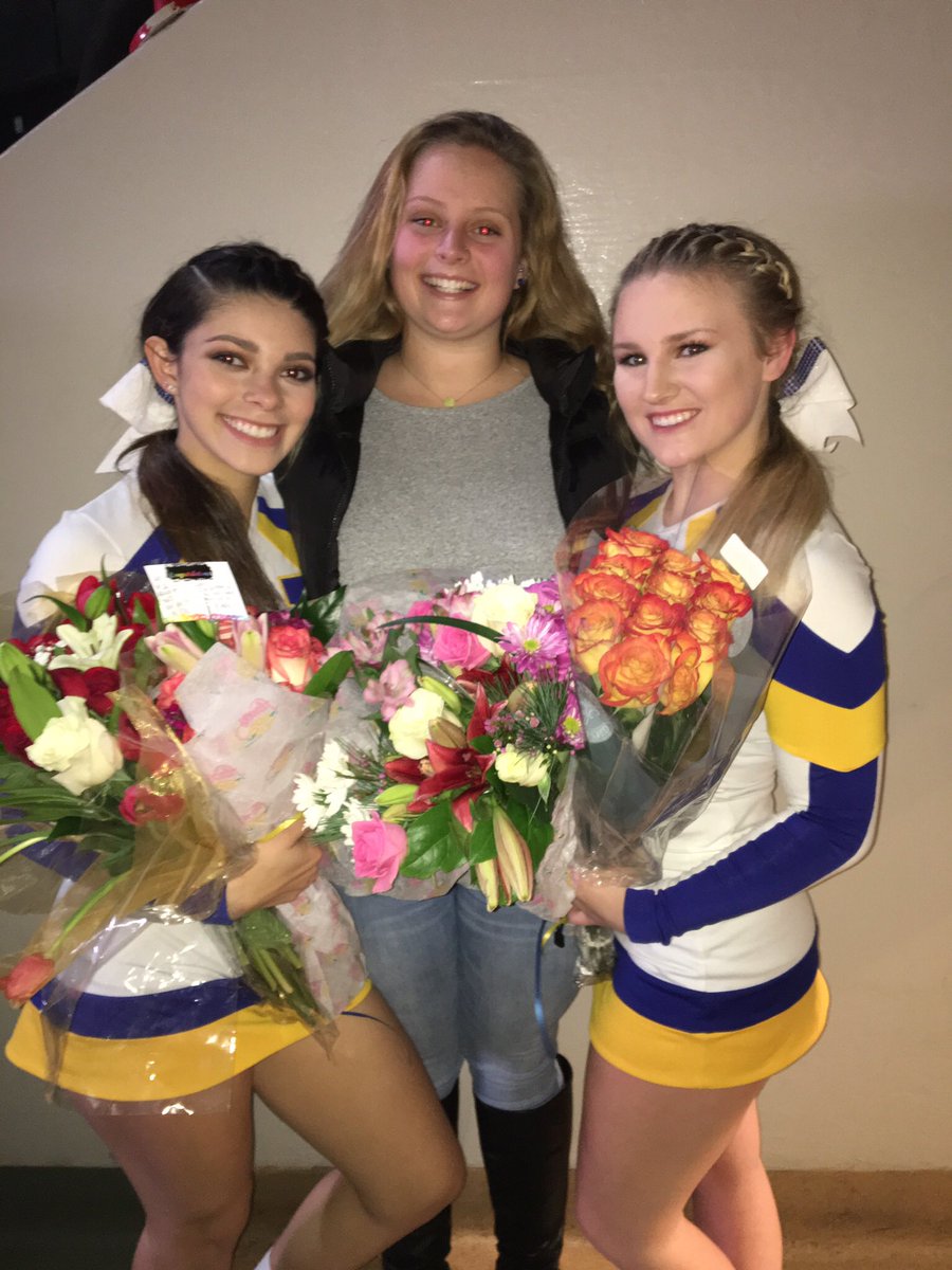 ella_davies01's tweet photo. Shout out to my babies and @WR_CHEER competing today! @alanis737 https://t.co/4FFlLQQQfB