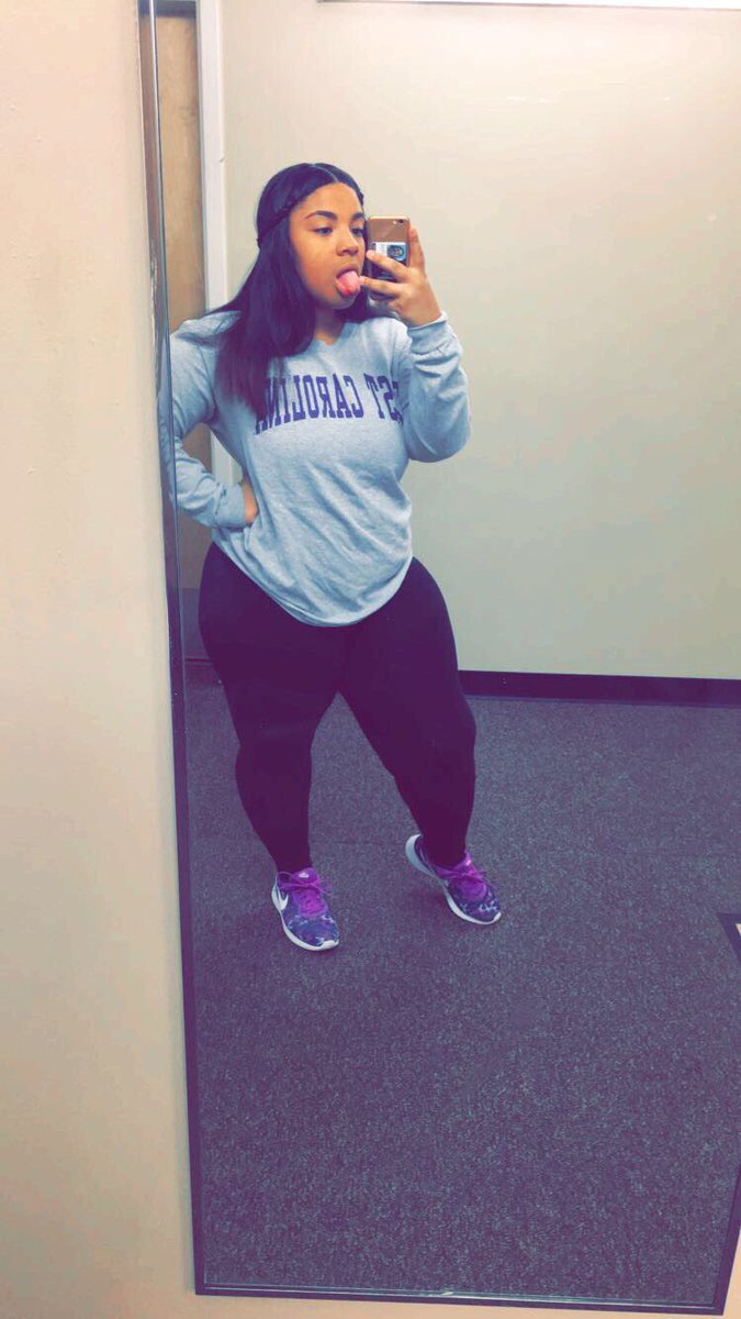ChaunMonet's tweet photo. #bigfinemagic https://t.co/4Kez8wRa4v