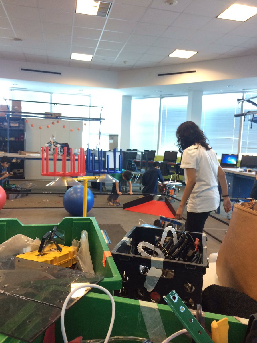 Getting ready for Regionals next week! #hisdftc #omgrobots