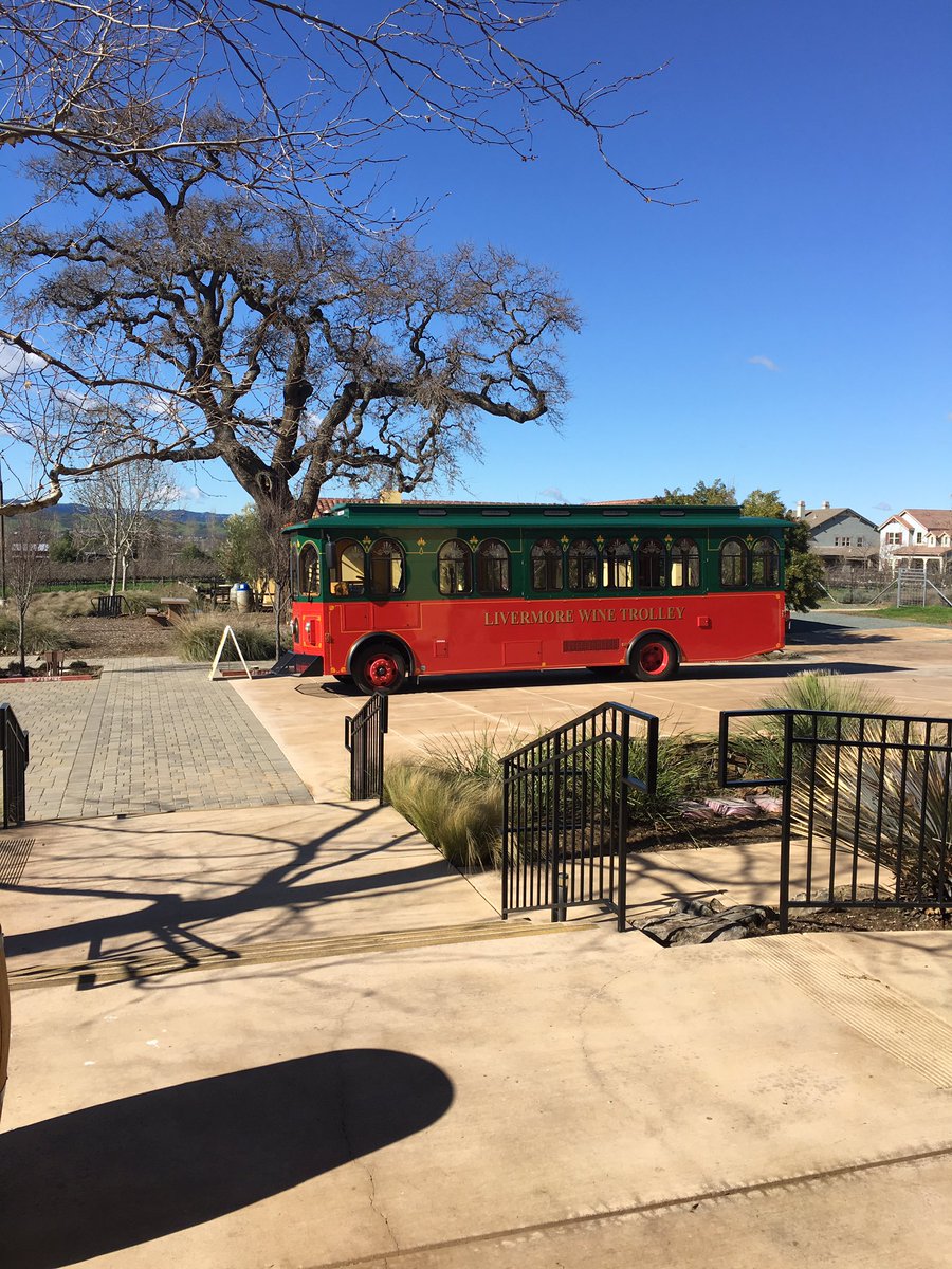 LasPositasWine's tweet photo. Isn't it just a beautiful day to ride @WineTrolley 🍷 come out and enjoy the valley! https://t.co/chm2uwWpzO