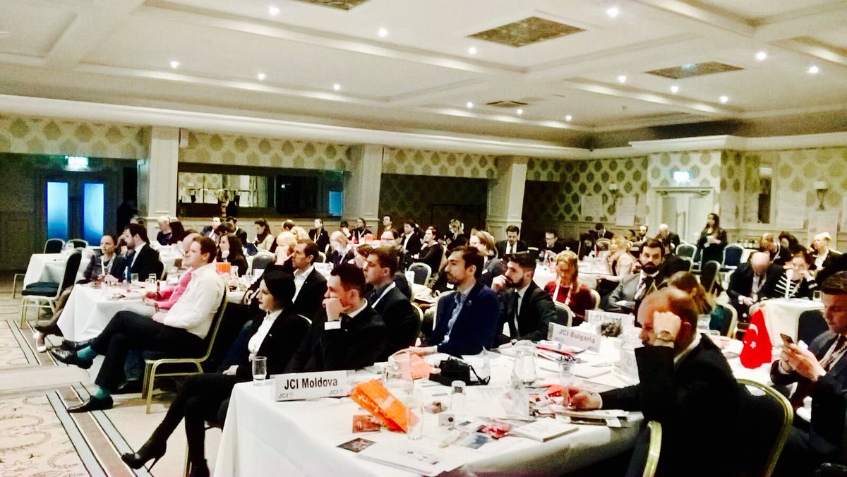 JCE_France's tweet photo. Un @JCIEPM2017 inspirant pour la #jeunesse ! Que de beaux projets pour les #JCI à travers toute l'Europe ! #AudaceJCEF #PacteCitoyen https://t.co/t7faX7fNp6