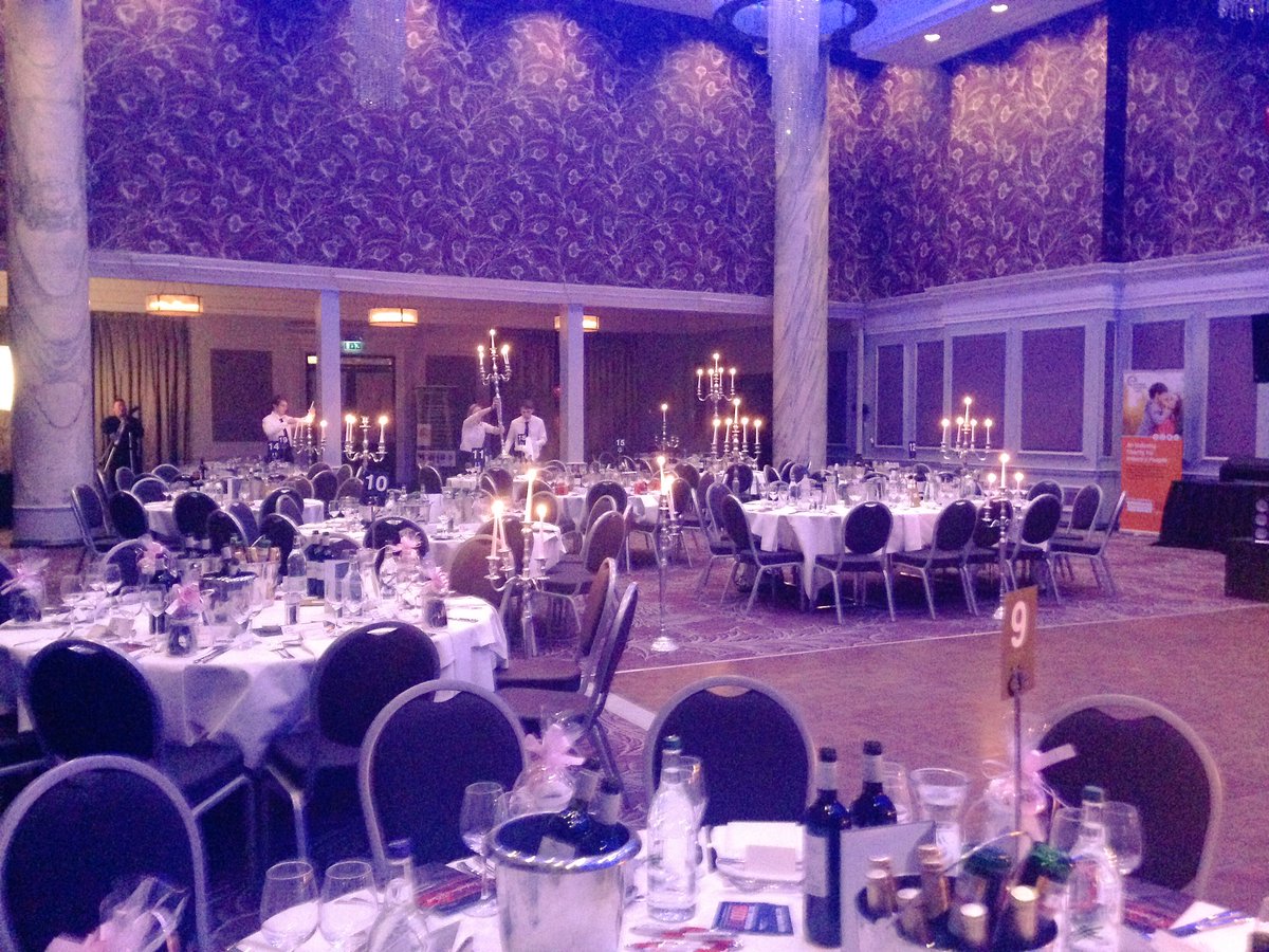 The #Glasgowvalentineball is under way and looking fabulous
