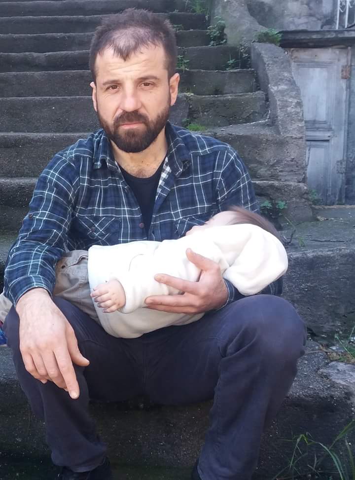 #AdliMahkuma10Yılşartlı 25gun sonra babaya kvsyrz.Ama ya diger cocklar onlar hep aglicakmi butun cocuklarn babaya kvsmasi icin yasa istyrz