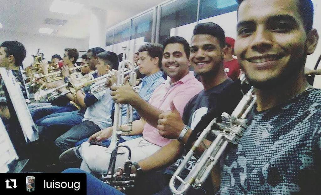 🎺🎺🎺
.
#Repost <a href="/luisoug/">Urdaneta luiso</a> with <a href="/repostapp/">Repost</a>
・・・
Un buen sábado de ensayo. Gracias a la <a href="/sjzru/">Sinfonica JZRU</a> p… ift.tt/2l1kTxr