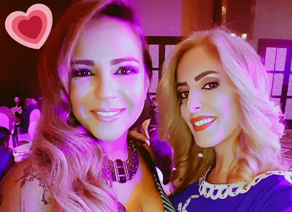 JoleneWerr's tweet photo. مع #رويدا_المحروقي في حفل عشاء و عرض أزياء #منى_المنصوري
#monaalmansouri #fashionshow #InAbuDhabi #IBWG #BeachRotana #ابوظبي https://t.co/q9CkkHP92H